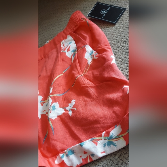 Shorts - Picture 6 of 6